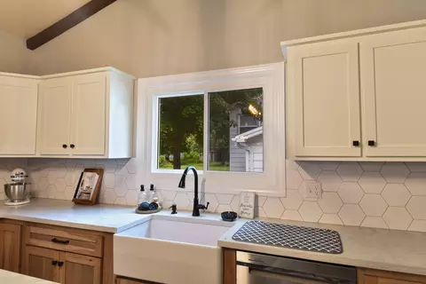 207 E Washington St, Flanagan, IL 61740 photo 15