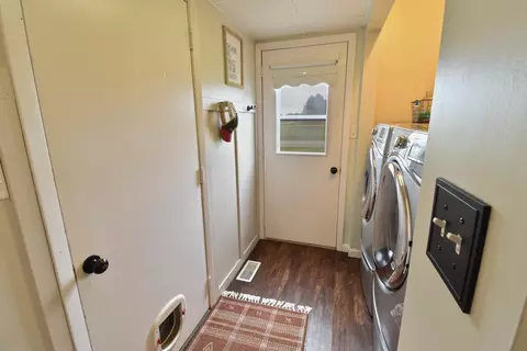 207 E Washington St, Flanagan, IL 61740 photo 25
