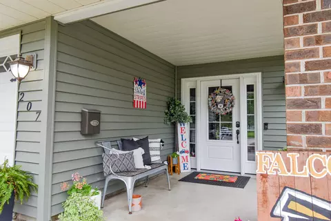 207 E Washington St, Flanagan, IL 61740 photo 5