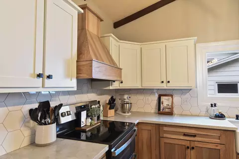 207 E Washington St, Flanagan, IL 61740 photo 14