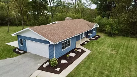 1120 N Vine St, New Lenox, IL 60451