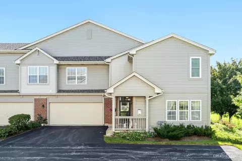 2271 Vanderbilt Dr, Geneva, IL 60134