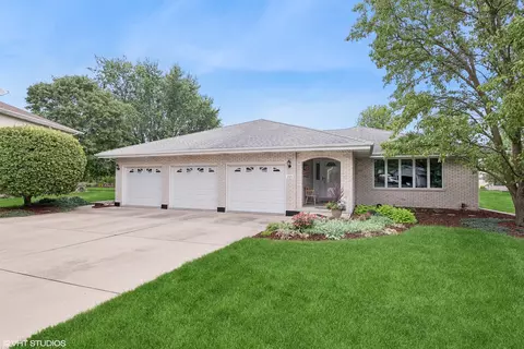 221 Brian Ct, Manhattan, IL 60442