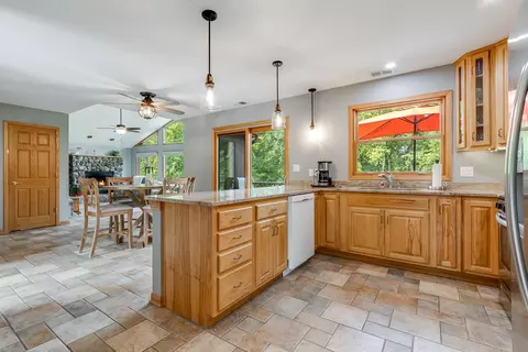 Kitchen - 911 5 Melugins Grove Rd, Compton, IL 61318 photo 3 of 3