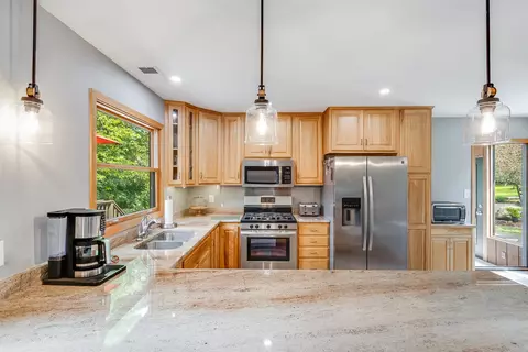 Kitchen - 911 5 Melugins Grove Rd, Compton, IL 61318 photo 1 of 3