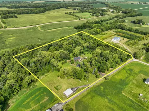View/Area - 911 5 Melugins Grove Rd, Compton, IL 61318 photo 2 of 2