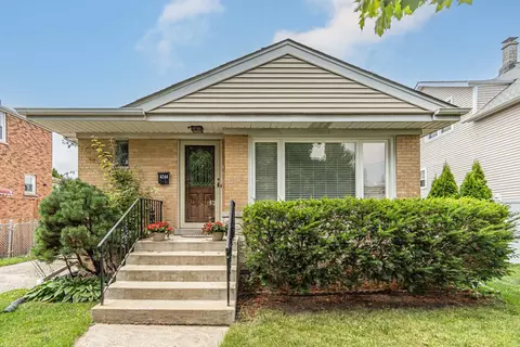 4244 N Mobile Ave, Chicago, IL 60634