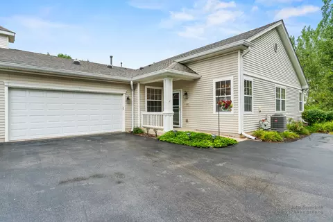 13483 Michigan Ave, Huntley, IL 60142