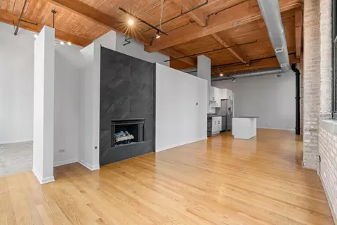 215 N Aberdeen St #604B, Chicago, IL 60607 photo 3