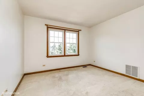 Bedroom - 3600 Lakeview Dr, Algonquin, IL 60102 photo 1 of 4