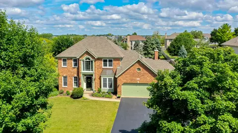 View/Area - 3600 Lakeview Dr, Algonquin, IL 60102 photo 2 of 6