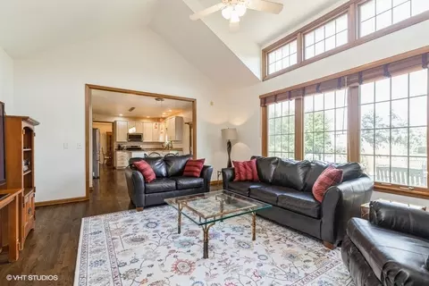 Other - 3600 Lakeview Dr, Algonquin, IL 60102 photo 2 of 9