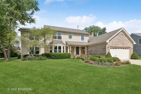 1172 N Edgewater Ct, Palatine, IL 60067