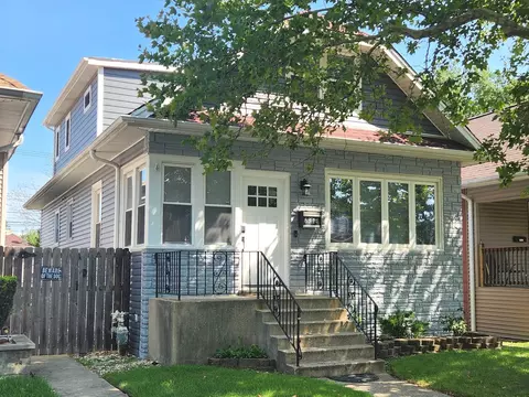 6314 W Cornelia Ave, Chicago, IL 60634