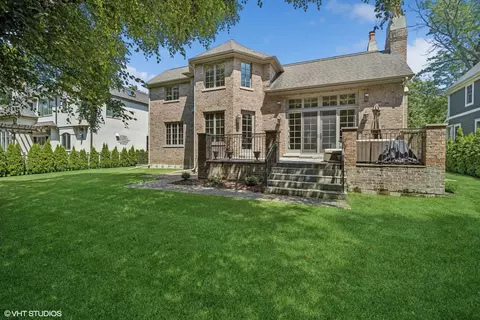 Exterior - 630 Forest Rd, Glenview, IL 60025 photo 3 of 5