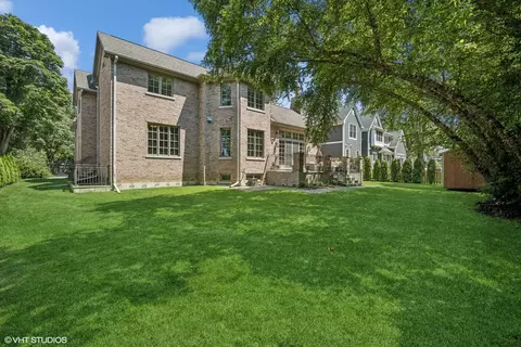 Exterior - 630 Forest Rd, Glenview, IL 60025 photo 5 of 5