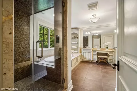 Bath - 630 Forest Rd, Glenview, IL 60025 photo 5 of 7