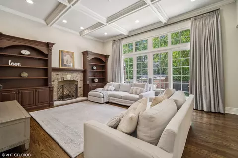 Living - 630 Forest Rd, Glenview, IL 60025 photo 2 of 3