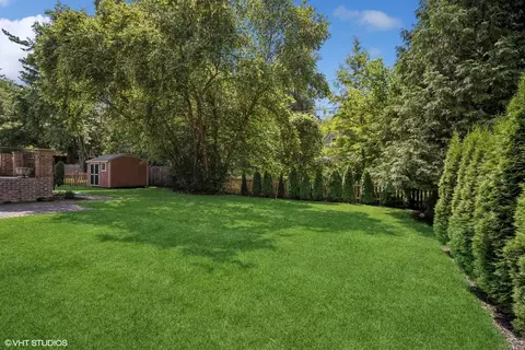 Exterior - 630 Forest Rd, Glenview, IL 60025 photo 4 of 5