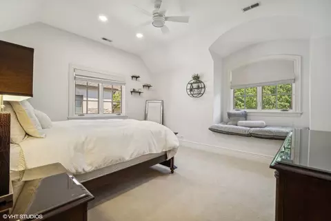 Bedroom - 630 Forest Rd, Glenview, IL 60025 photo 4 of 6