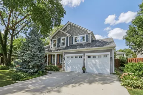 1844 Bangor Ln, Elk Grove Village, IL 60007