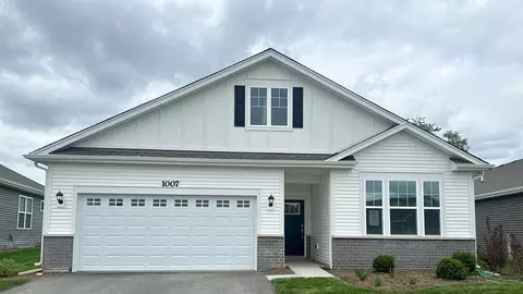 1007 Homerton Blvd, North Aurora, IL 60542