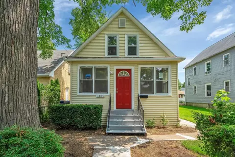 1433 Victoria Ave, North Chicago, IL 60064
