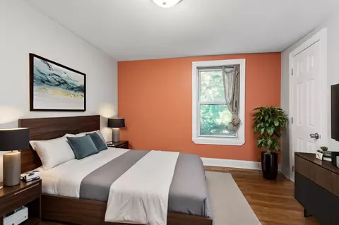 1033 E 45th St, Chicago, IL 60653 photo 39