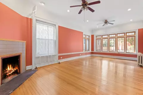 1033 E 45th St, Chicago, IL 60653 photo 10