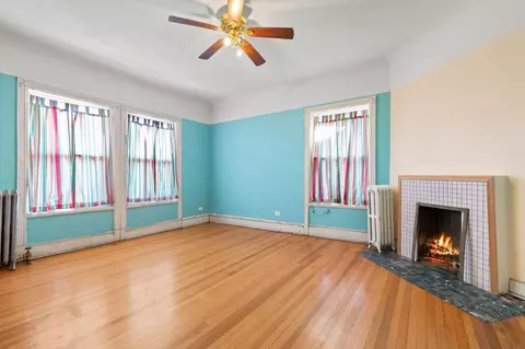 1033 E 45th St, Chicago, IL 60653 photo 17
