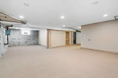 1033 E 45th St, Chicago, IL 60653 photo 25