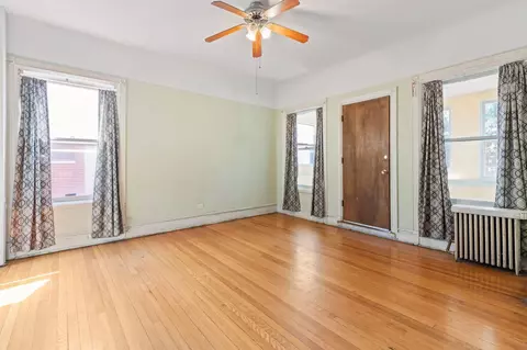 1033 E 45th St, Chicago, IL 60653 photo 15