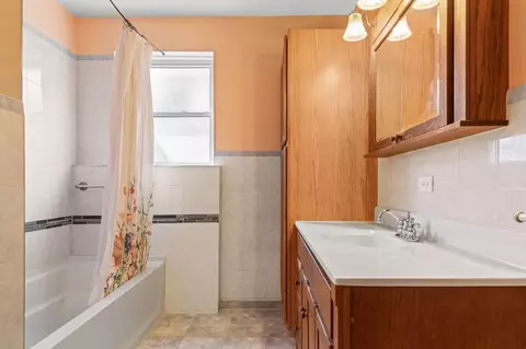 1033 E 45th St, Chicago, IL 60653 photo 19
