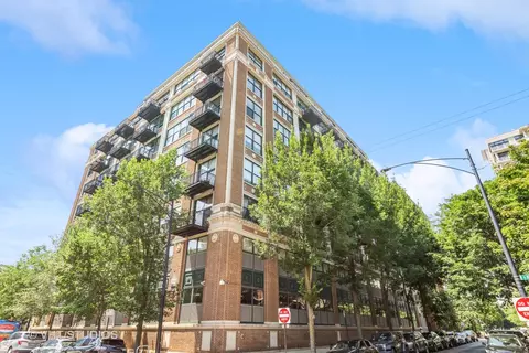 221 E Cullerton St #404, Chicago, IL 60616