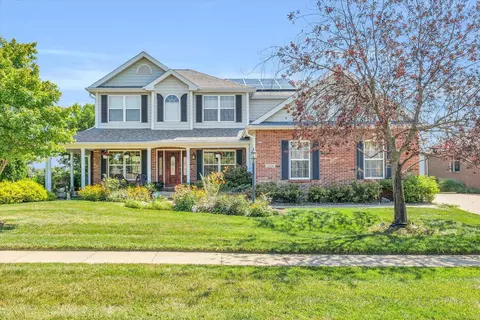 2418 Saint Andrews Rd, Urbana, IL 61802