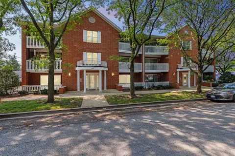 3857 N Harlem Ave #202A, Chicago, IL 60634