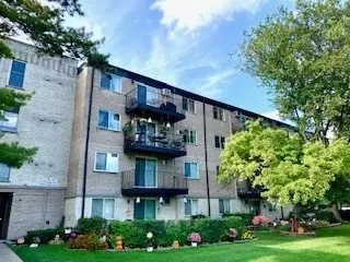 1215 N Waterman Ave #3C, Arlington Heights, IL 60004