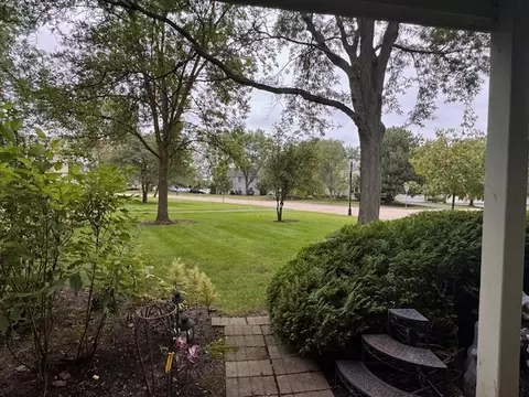 1606 Queens Ct #D1, Wheeling, IL 60090 photo 7