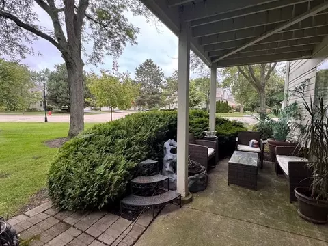 1606 Queens Ct #D1, Wheeling, IL 60090 photo 9