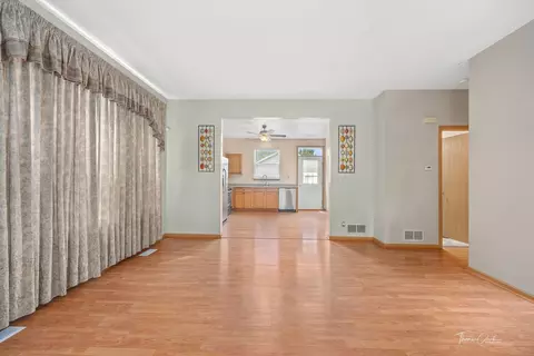 Living - 2121 Union Mill Dr, Aurora, IL 60503 photo 5 of 6