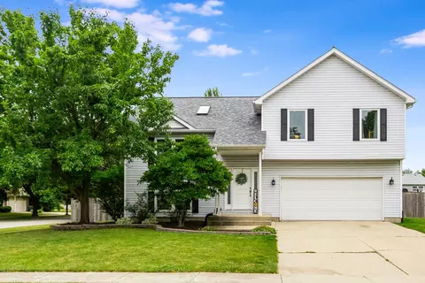 805 Edgerton Dr, Joliet, IL 60435