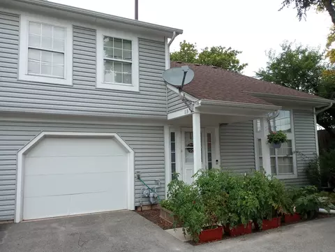 113 Hazelnut Dr #113, Streamwood, IL 60107
