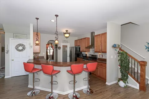 Kitchen - 407 W Amberside Dr, Elgin, IL 60124 photo 1 of 4