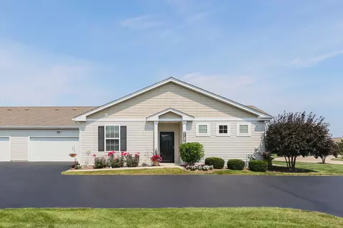 1886 Southern Cir #1, Pingree Grove, IL 60140