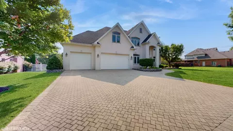 21181 Sage Brush Ln, Mokena, IL 60448