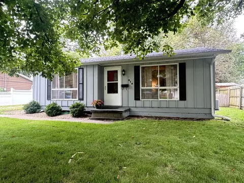 814 W Clark St, Princeton, IL 61356