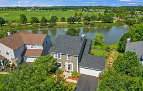 409 Horizon Dr, Saint Charles, IL 60175