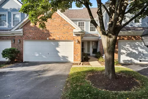 1979 N Silver Lake Rd, Arlington Heights, IL 60004