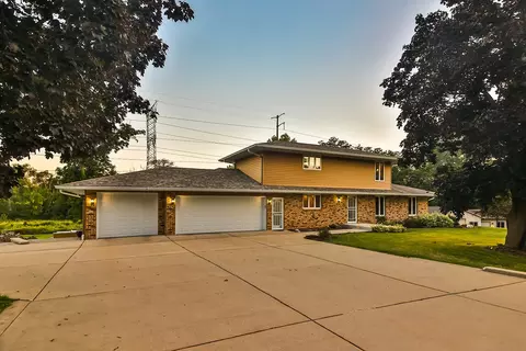 505 Chicory St, Machesney Park, IL 61115