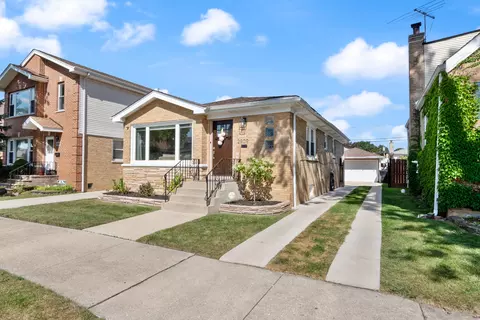 2909 N Nordica Ave, Chicago, IL 60634